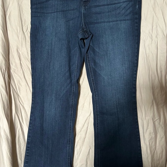 Eunina mid rise bootcut jeans size 13 - Picture 1 of 4